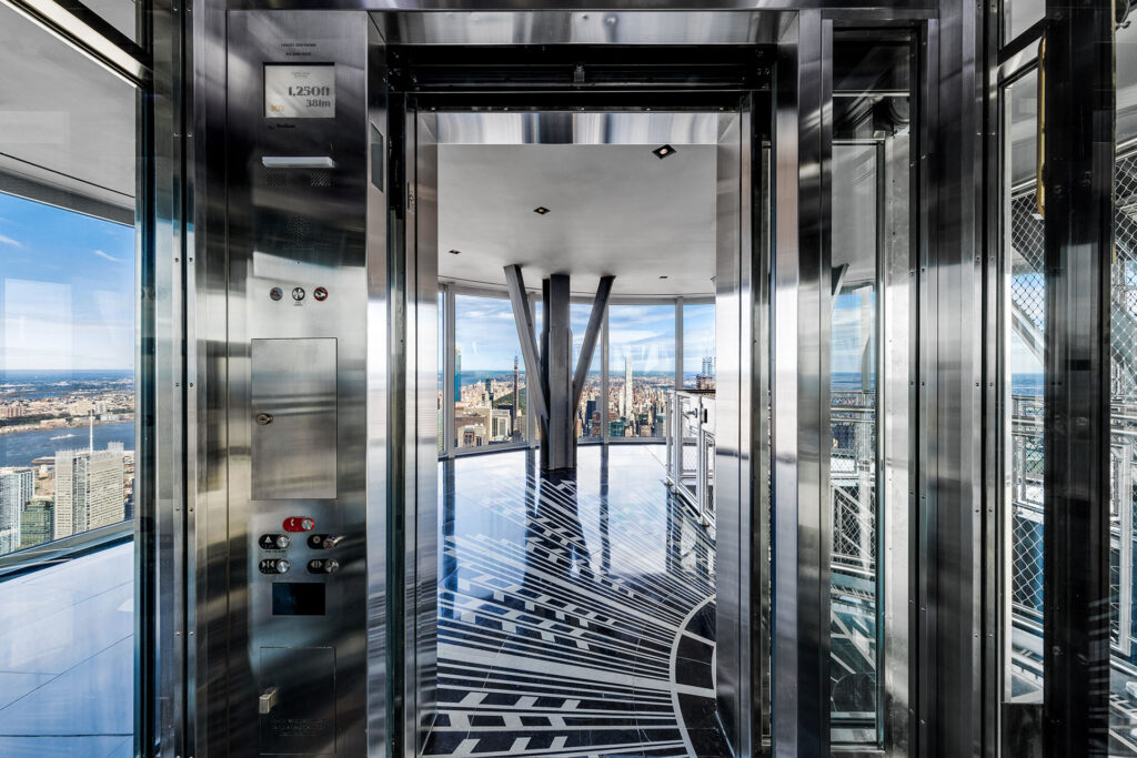 Lift u Empire State Building